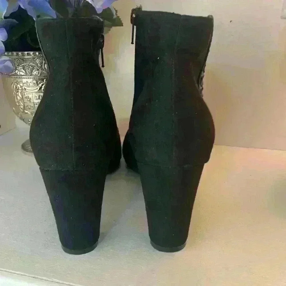 A2Aerosoles Avenue 9.5size Faux leather suede, Heel rest technology, Barely worn - Picture 3 of 8